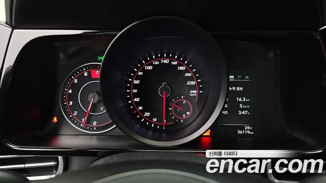 Hyundai Elantra 2022 thumb 5