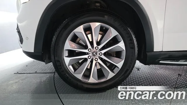 Mercedes-Benz E-Класс 2022 thumb 8