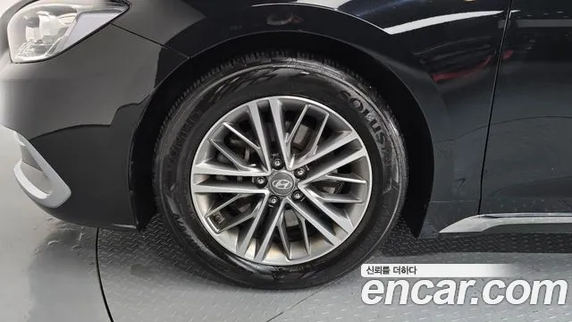 Hyundai Grandeur 2017 thumb 12
