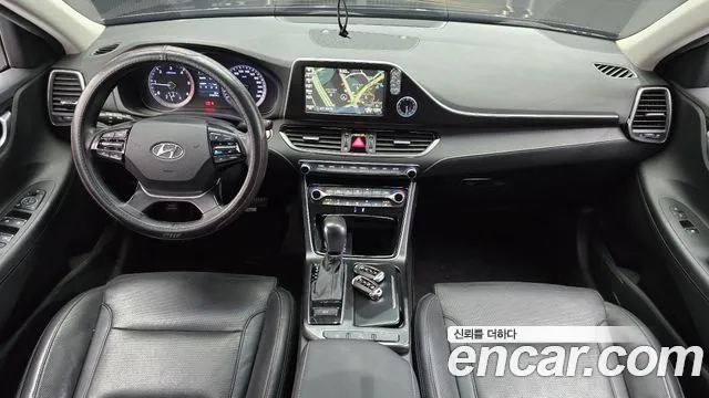 Hyundai Grandeur 2017 thumb 11