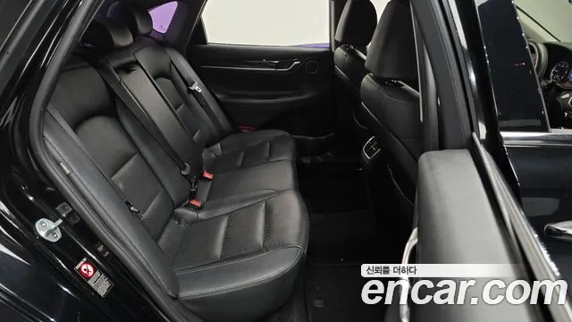 Hyundai Grandeur 2017 thumb 2