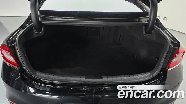 Hyundai Grandeur 2017 thumb 9