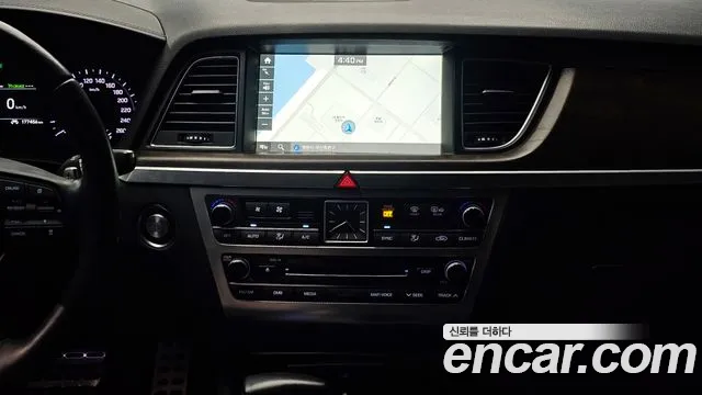 Genesis G80 2016 thumb 12