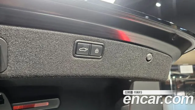 Genesis G80 2016 thumb 9
