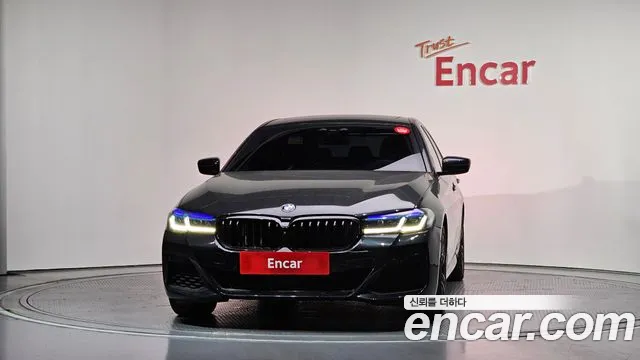 BMW 5 серии 2017 thumb 2