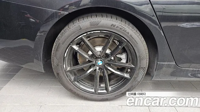 BMW 5 серии 2017 thumb 4