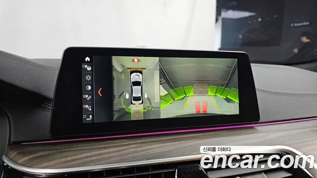 BMW 5 серии 2017 thumb 10