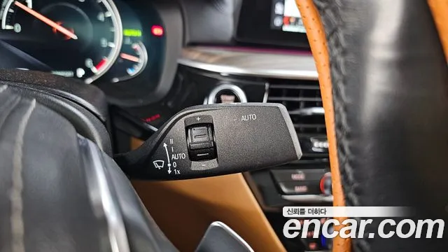 BMW 5 серии 2017 thumb 8