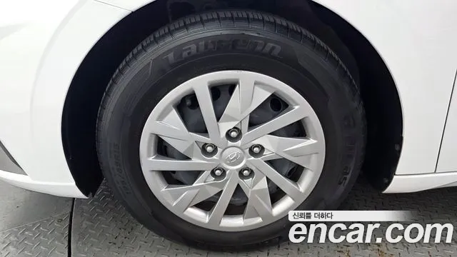 Hyundai Elantra 2021 thumb 2