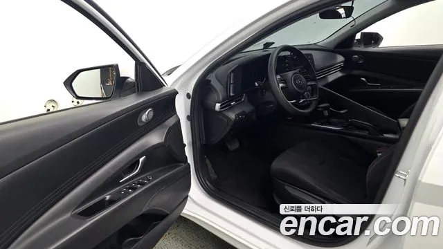 Hyundai Elantra 2021 thumb 9