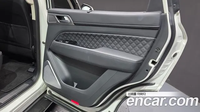 KGM Rexton 2021 thumb 10