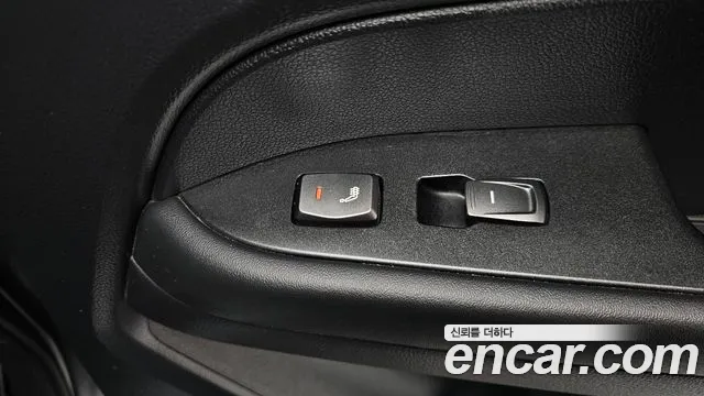 KGM Rexton 2021 thumb 4