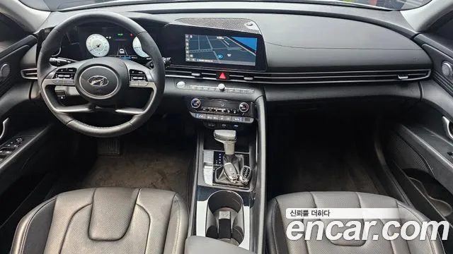 Hyundai Elantra 2023 thumb 3