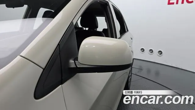 Kia Morning 2015 thumb 10