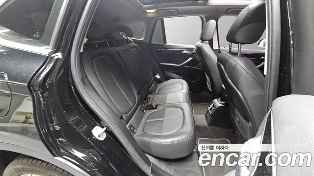 BMW X1 2021 thumb 2