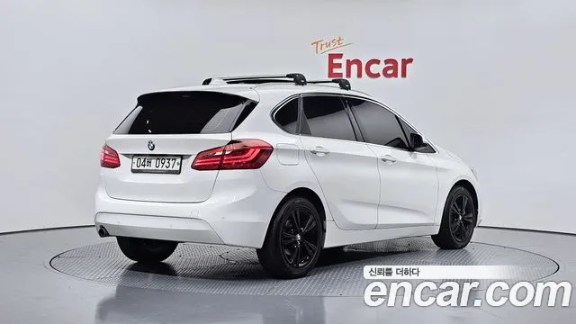 BMW 2 серии Active Tourer 2015 thumb 6