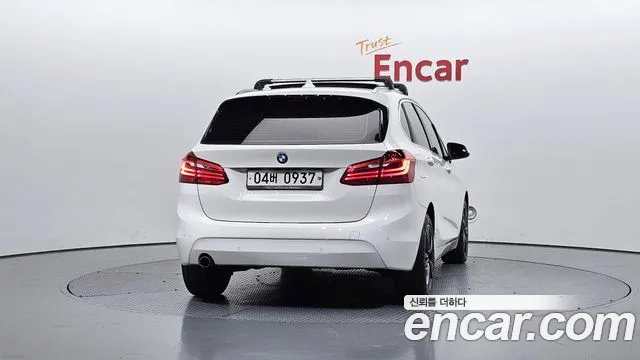 BMW 2 серии Active Tourer 2015 thumb 11
