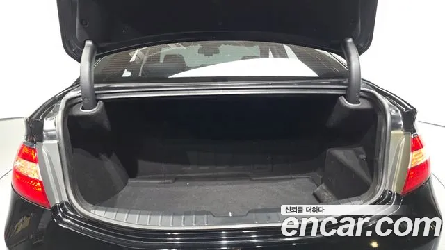 Hyundai Grandeur 2016 thumb 4