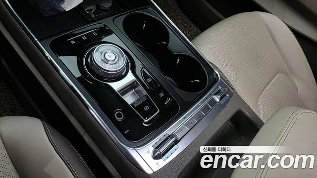 Kia Carnival 2024 thumb 8