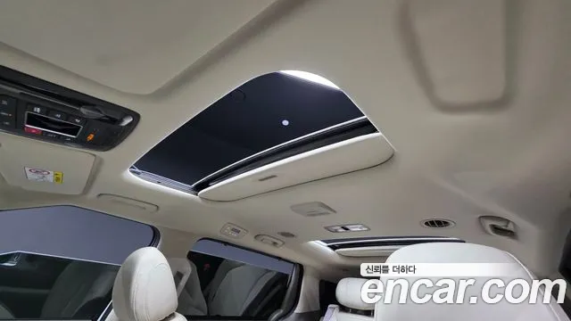 Kia Carnival 2024 thumb 6