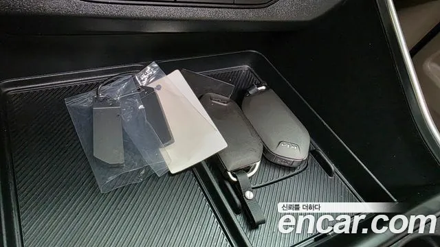 Kia Carnival 2024 thumb 4