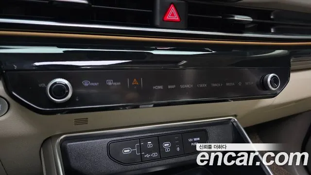 Kia Carnival 2024 thumb 7