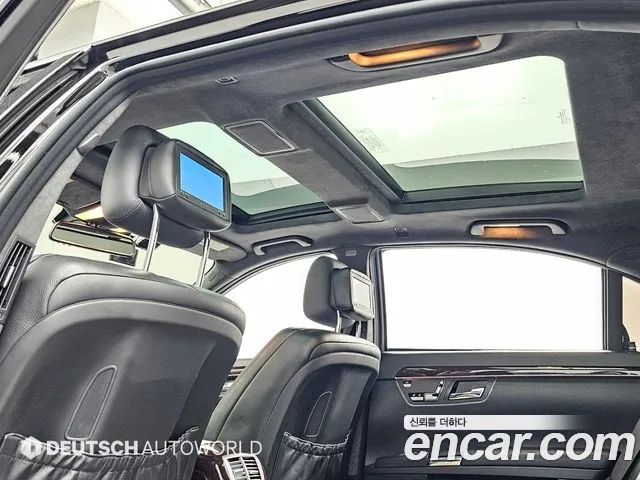 Mercedes-Benz S-Class 2008 thumb 3