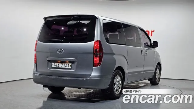 Hyundai Staria 2014 thumb 2