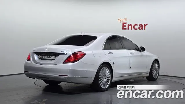 Mercedes-Benz S-Class 2014 thumb 12
