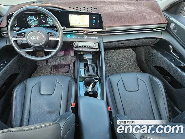 Hyundai Elantra 2024 thumb 8