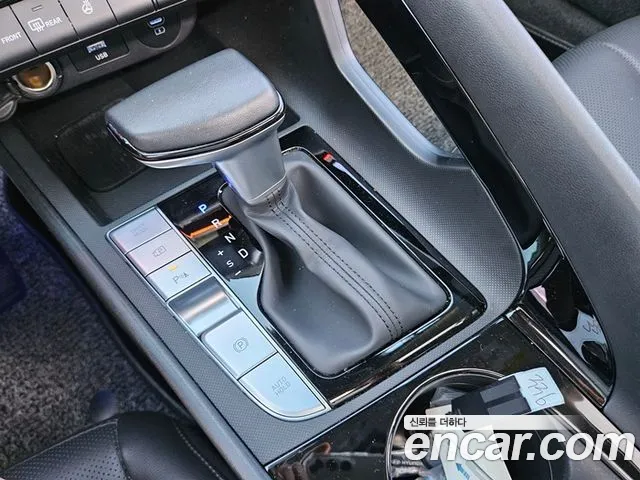 Hyundai Elantra 2024 thumb 2