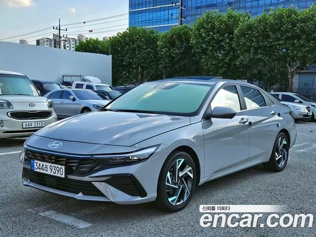Hyundai Elantra 2024 thumb 10