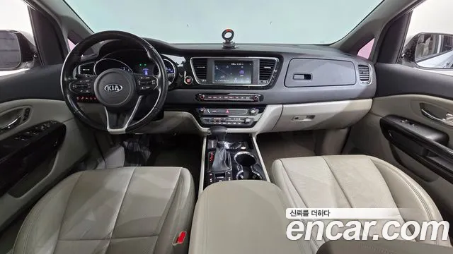 Kia Carnival 2019 thumb 7