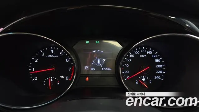 Kia Carnival 2019 thumb 8