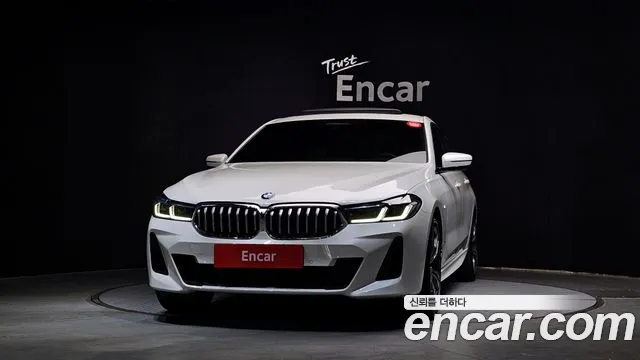 BMW 6 серии Gran Turismo 2022 thumb 12