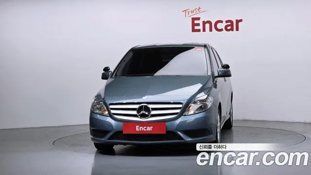 Mercedes-Benz B-Class 2013 thumb 3