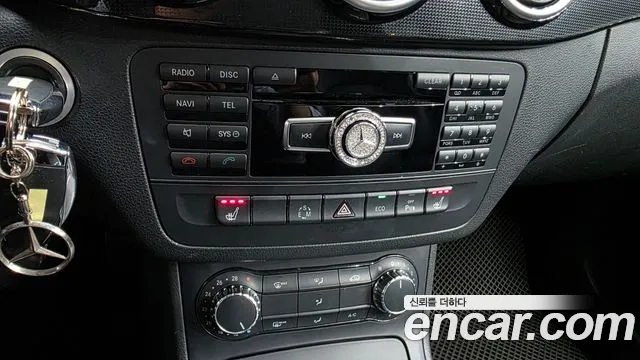 Mercedes-Benz B-Class 2013 thumb 11