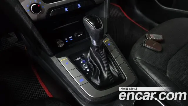 Hyundai Avante 2017 thumb 9