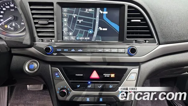 Hyundai AD 2017 thumb 12
