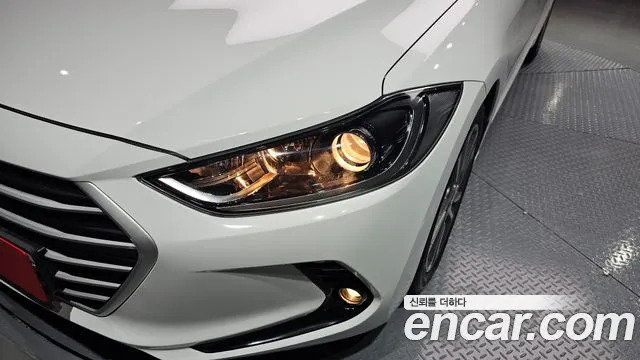Hyundai AD 2017 thumb 9