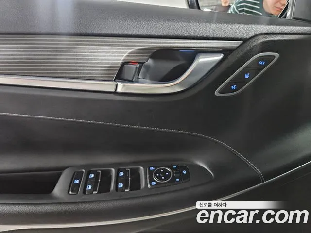 Hyundai Grandeur 2017 thumb 2