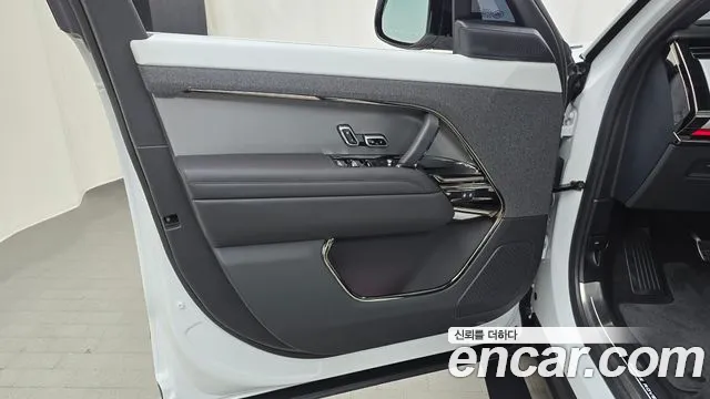 Land Rover Range Rover Sport 2025 thumb 11