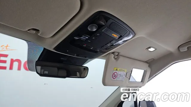 Kia Carnival 2021 thumb 9