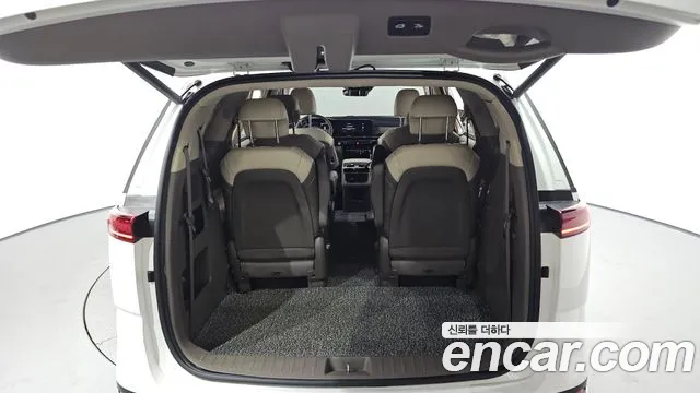 Kia Carnival 2021 thumb 8