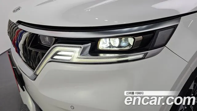 Kia Carnival 2021 thumb 7