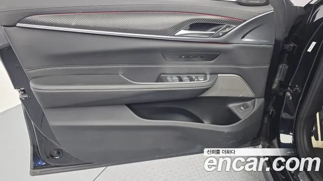 BMW 6 серии Gran Turismo 2022 thumb 6