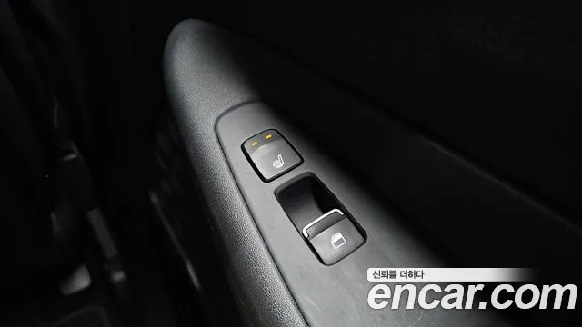 Hyundai Santa Fe 2018 thumb 6