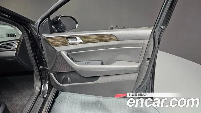 Hyundai LF 2016 thumb 11