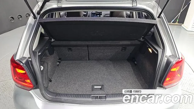 Volkswagen Polo 2013 thumb 6