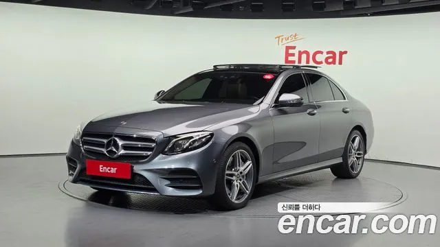 Mercedes-Benz E-Class 2017 thumb 8